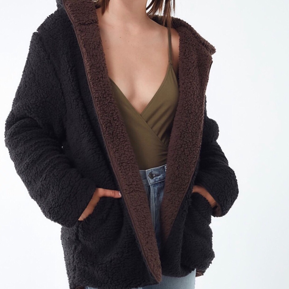 ❌SOLD❌ Urban Outfitters Carmella teddy coat